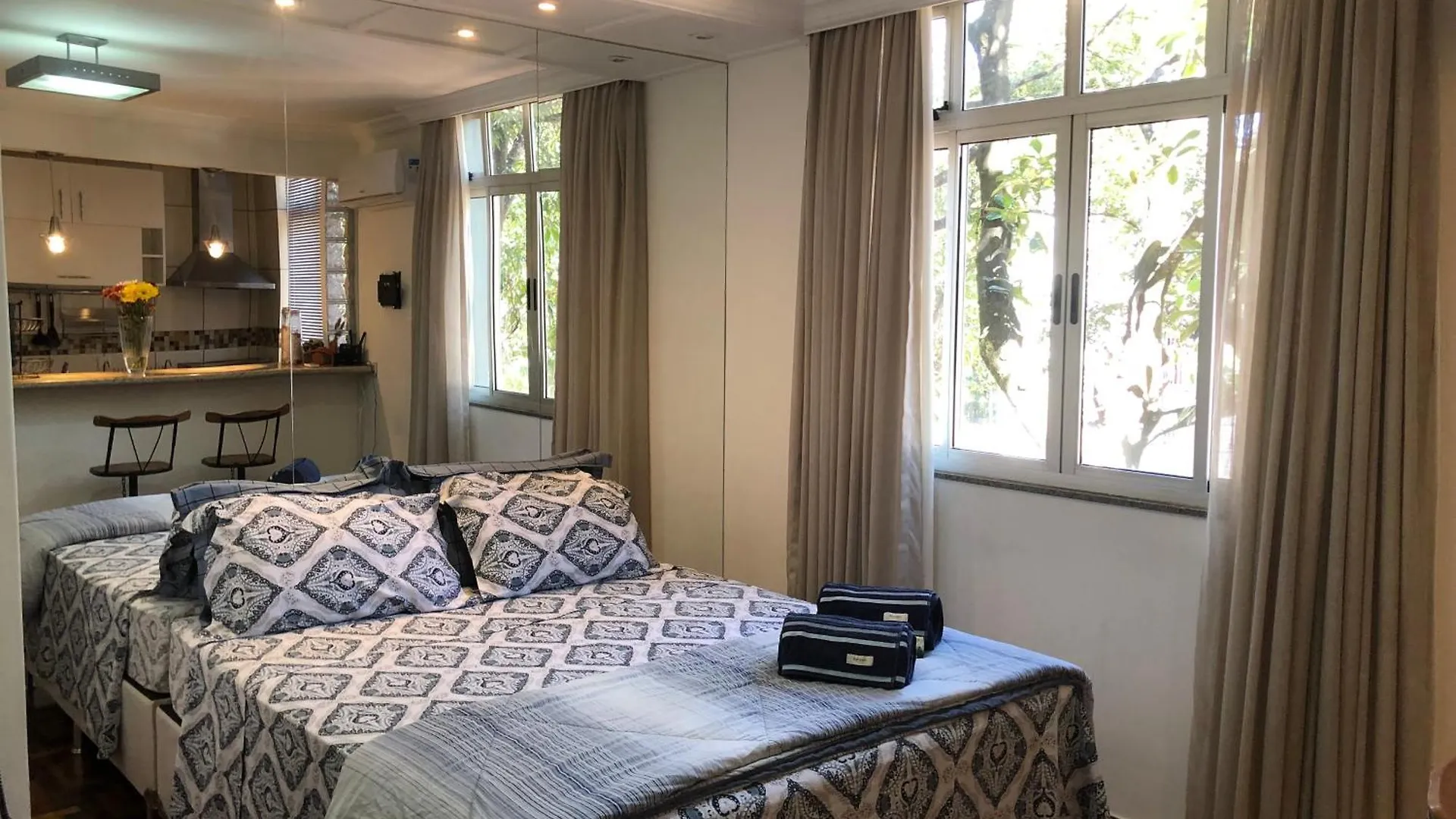 Διαμέρισμα Comfortable & Economic No Coracao De Μπραζίλια